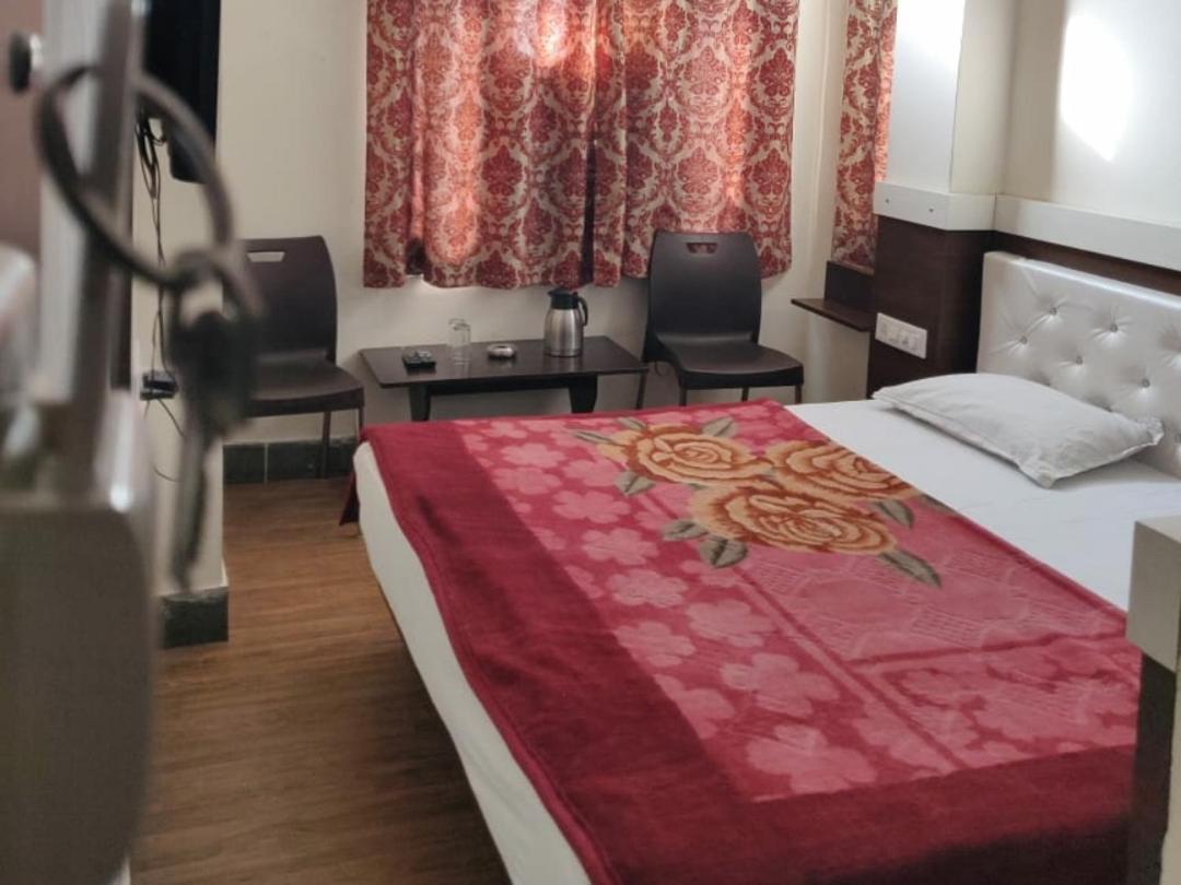 Hotel Vaidehi Udajpur Pokoj fotografie